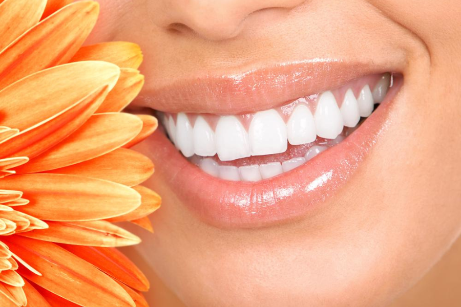 L’IMPORTANZA FUNZIONALE DI UN SORRISO BEN ALLINEATO